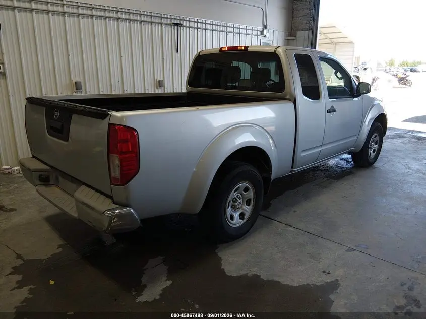 2014 NISSAN FRONTIER S