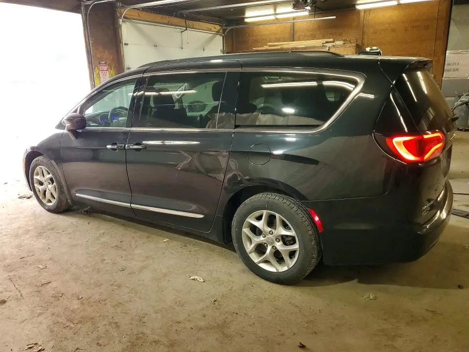 2017 CHRYSLER PACIFICA TOURING L  