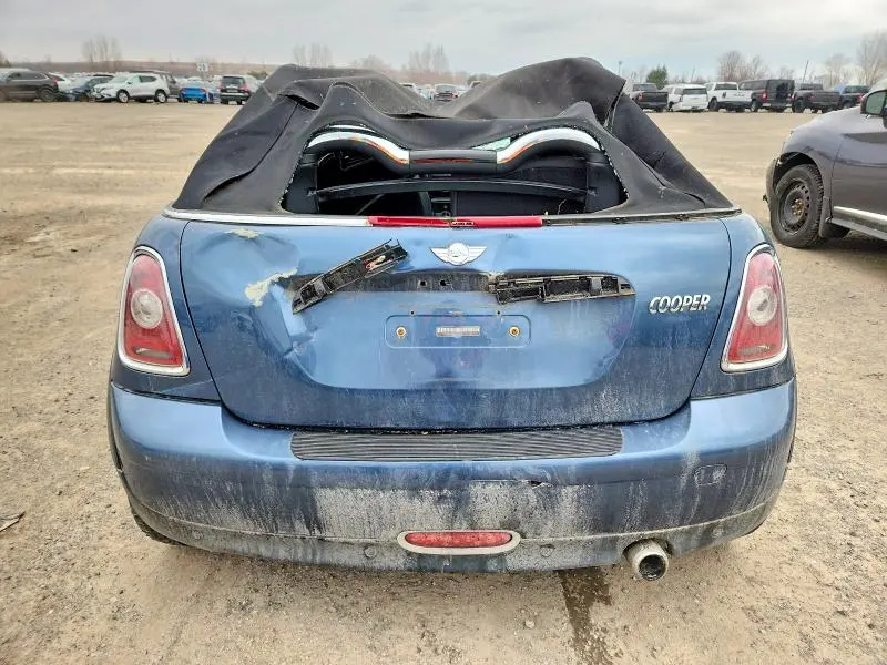 2010 MINI COOPER   