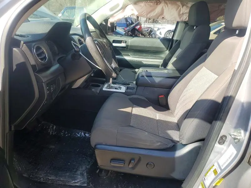 2017 TOYOTA TUNDRA SR5  