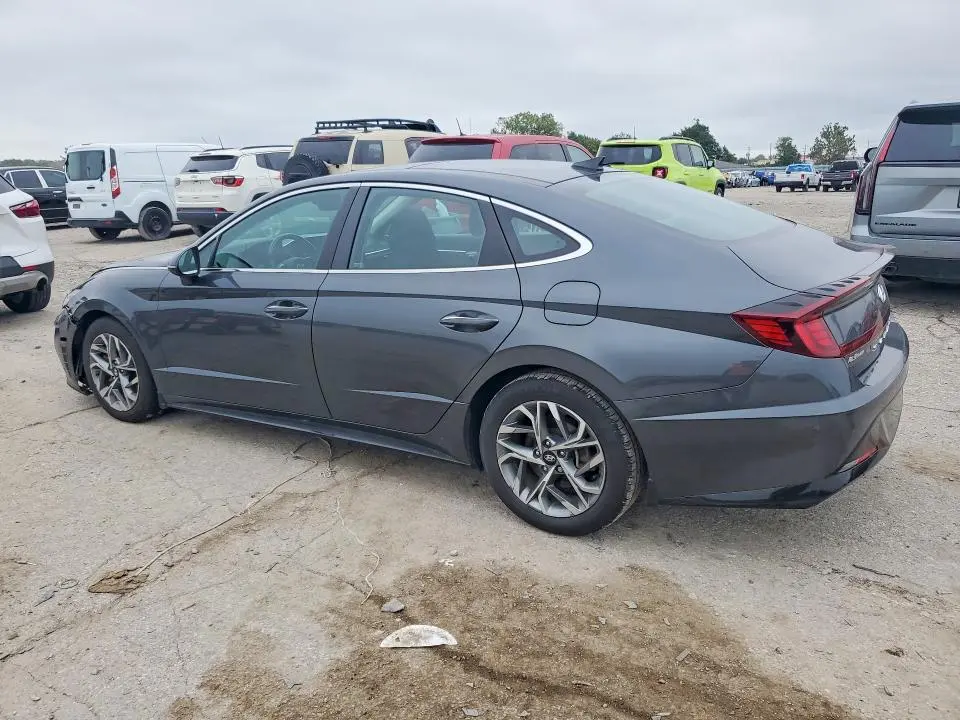 2022 HYUNDAI SONATA SEL  