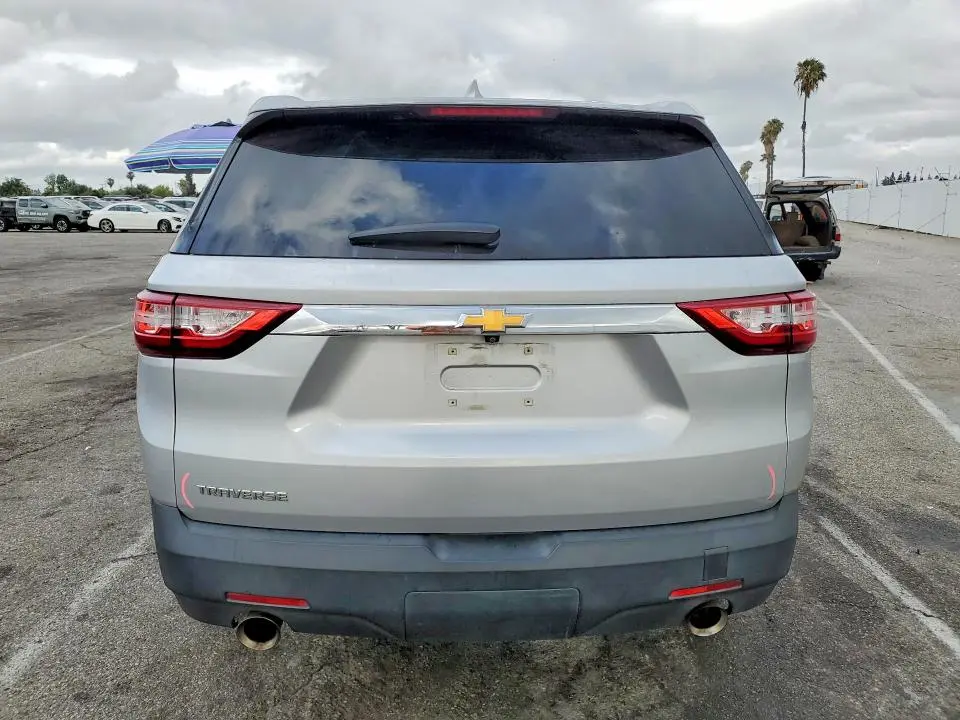 2021 CHEVROLET TRAVERSE LS  