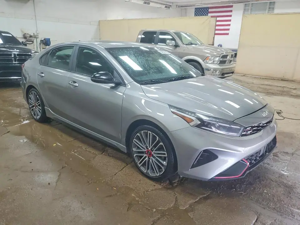 2022 KIA FORTE GT  