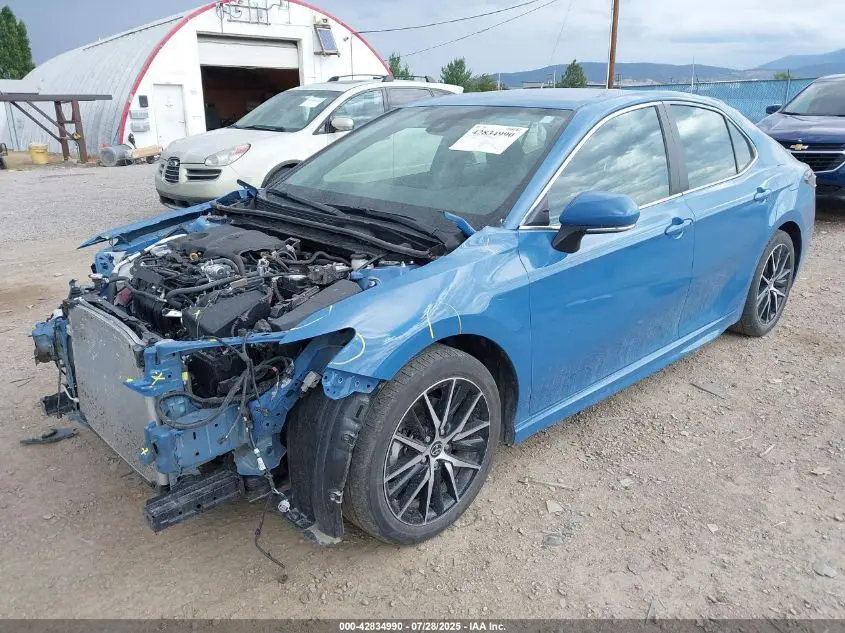2024 TOYOTA CAMRY SE
