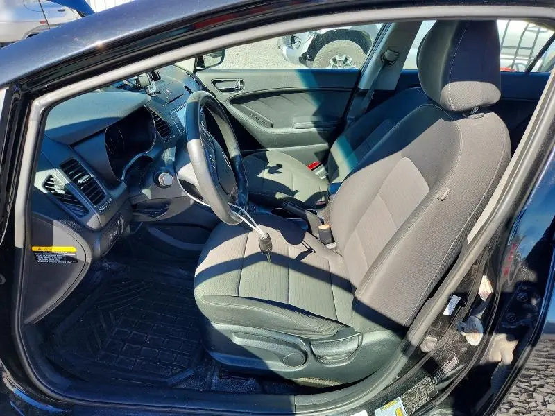 2016 KIA FORTE LX  