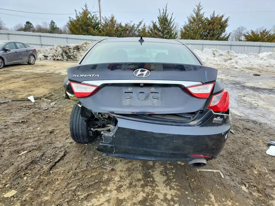 2013 HYUNDAI SONATA SE  