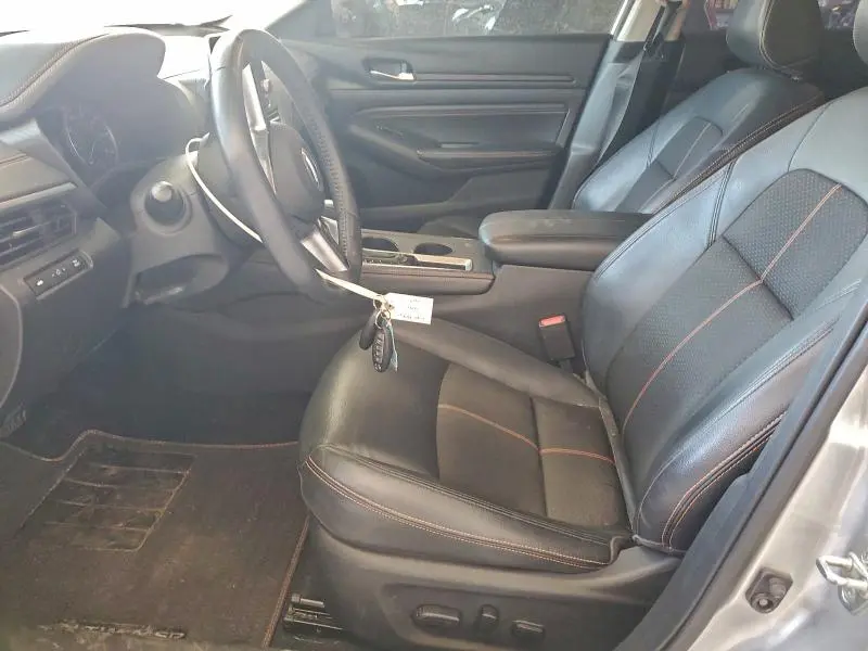 2019 NISSAN ALTIMA SR  