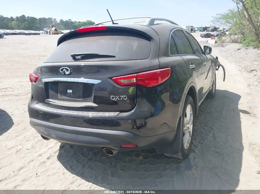 2014 INFINITI QX70  