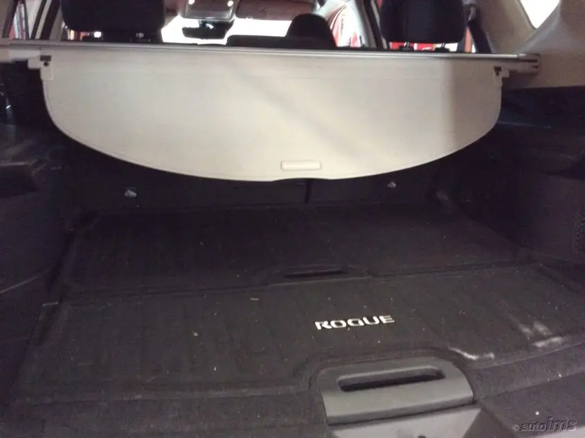 2019 NISSAN ROGUE SV