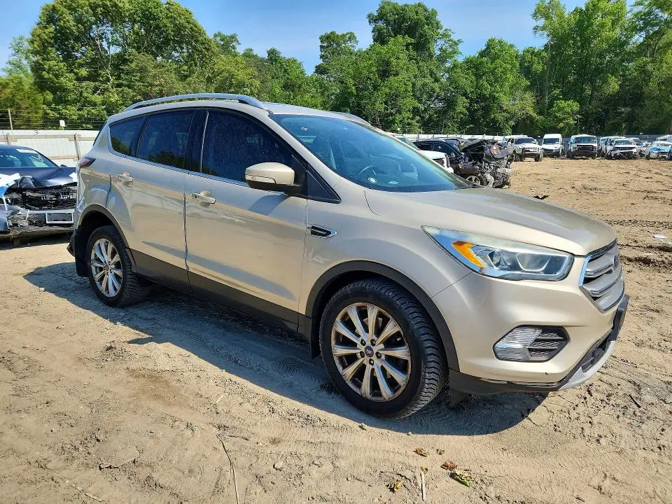 2017 FORD ESCAPE TITANIUM  
