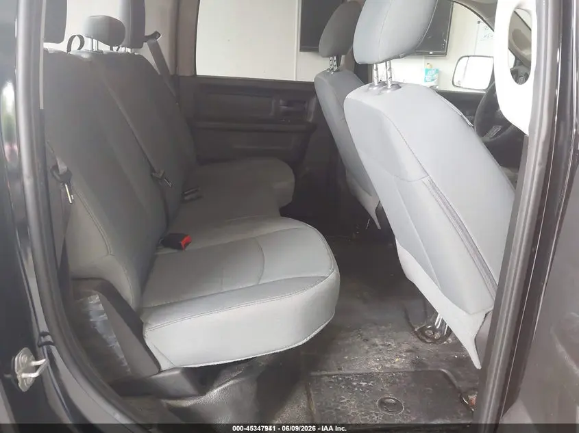 2019 RAM 1500 CLASSIC TRADESMAN  4X4 5'7 BOX