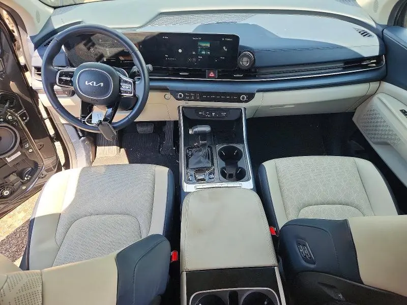 2025 KIA CARNIVAL EX  