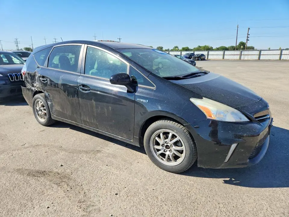2014 TOYOTA PRIUS V TWO  