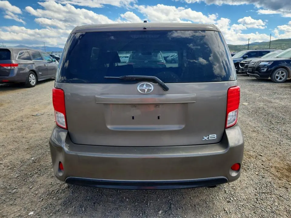 2013 SCION XB BASE  
