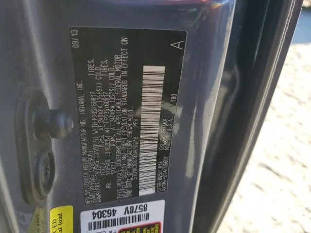 2014 TOYOTA SIENNA XLE  