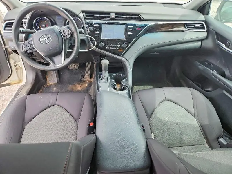 2018 TOYOTA CAMRY LE  