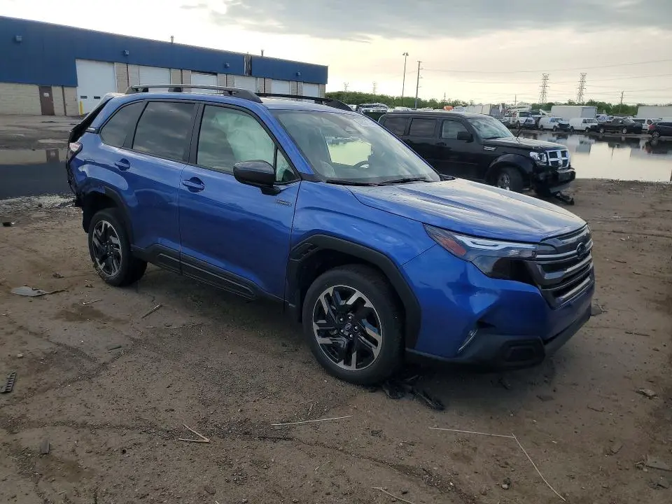 2025 SUBARU FORESTER PREMIUM  