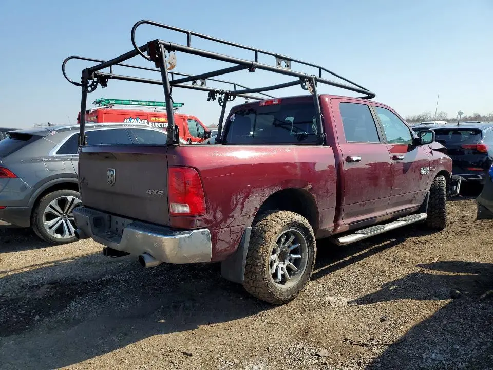 2016 RAM 1500 SLT  