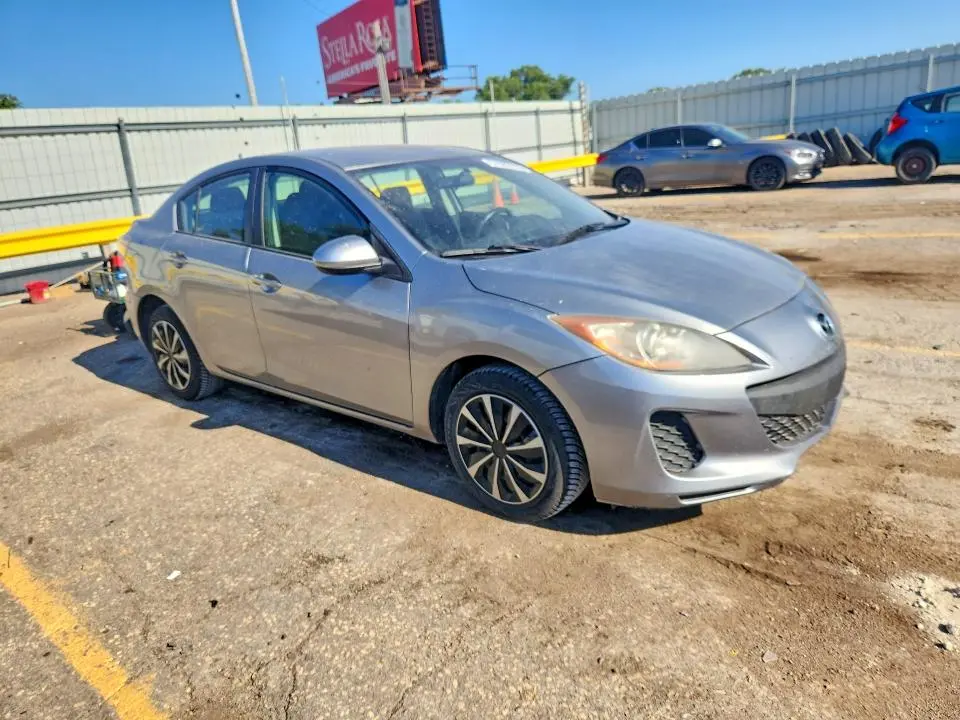 2013 MAZDA 3 I  