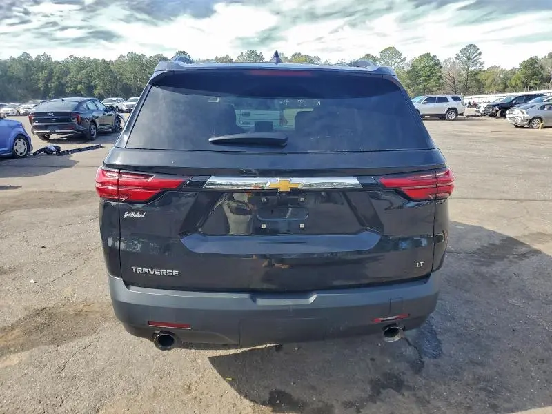 2023 CHEVROLET TRAVERSE LT  