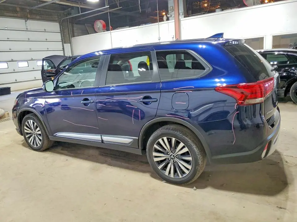 2020 MITSUBISHI OUTLANDER SE  