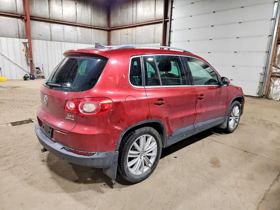 2010 VOLKSWAGEN TIGUAN SE  