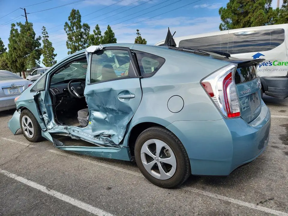 2012 TOYOTA PRIUS THREE  
