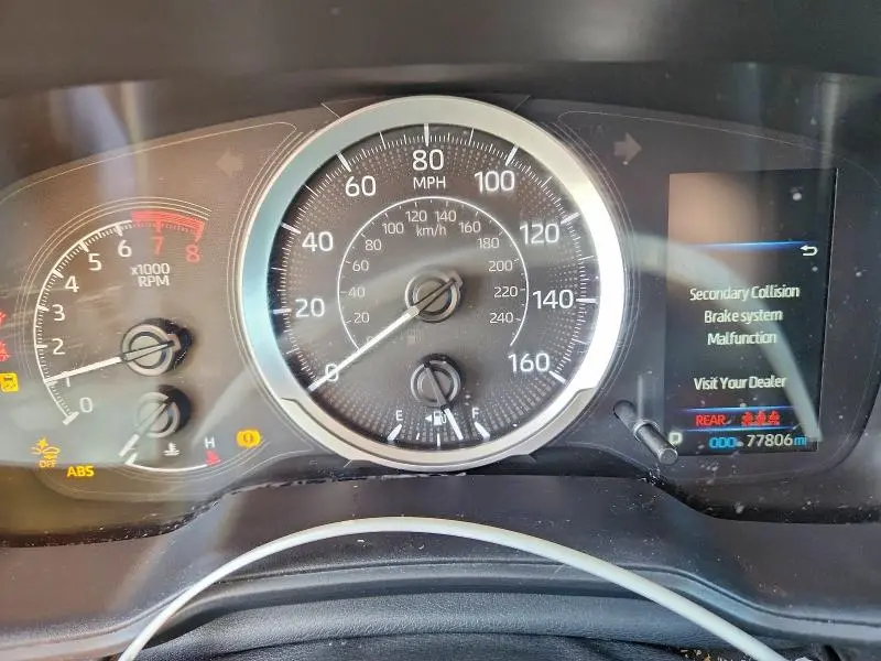 2021 TOYOTA COROLLA LE  