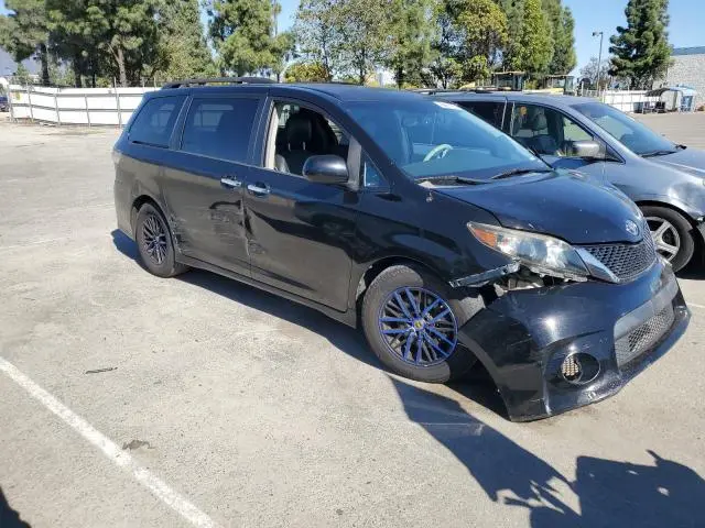 2013 TOYOTA SIENNA SPORT  
