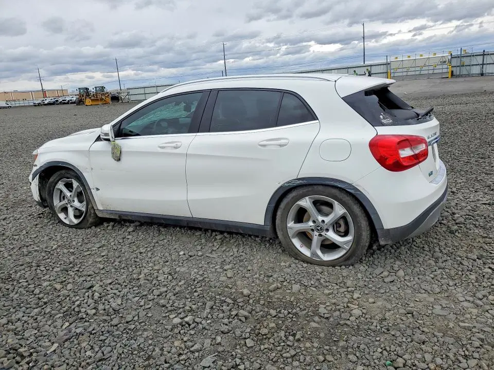 2020 MERCEDES-BENZ GLA 250 4MATIC  