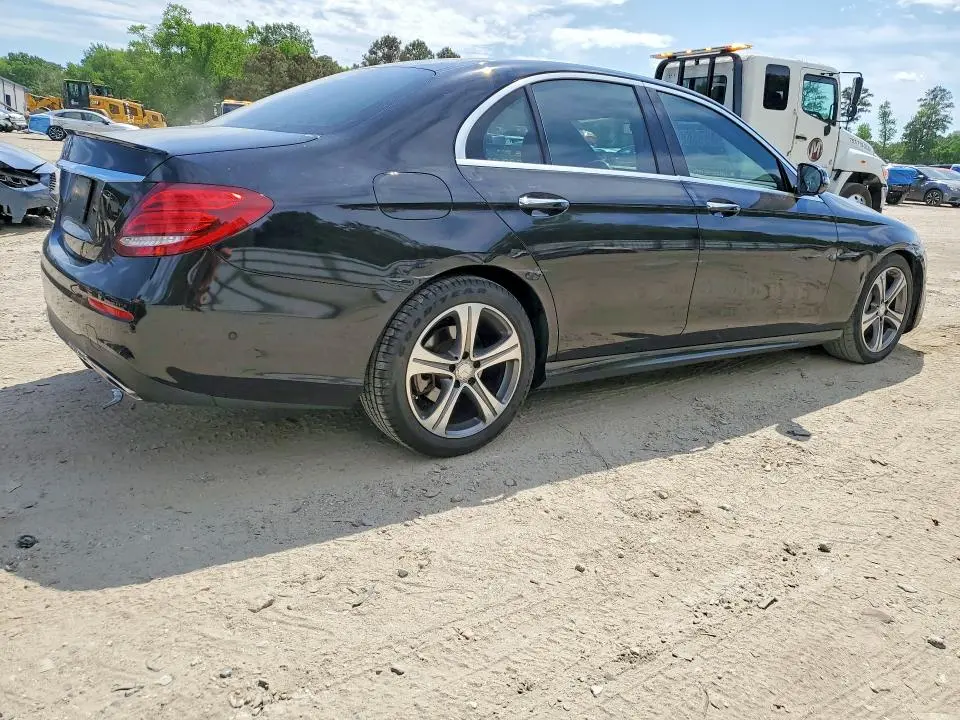 2017 MERCEDES-BENZ E 300  