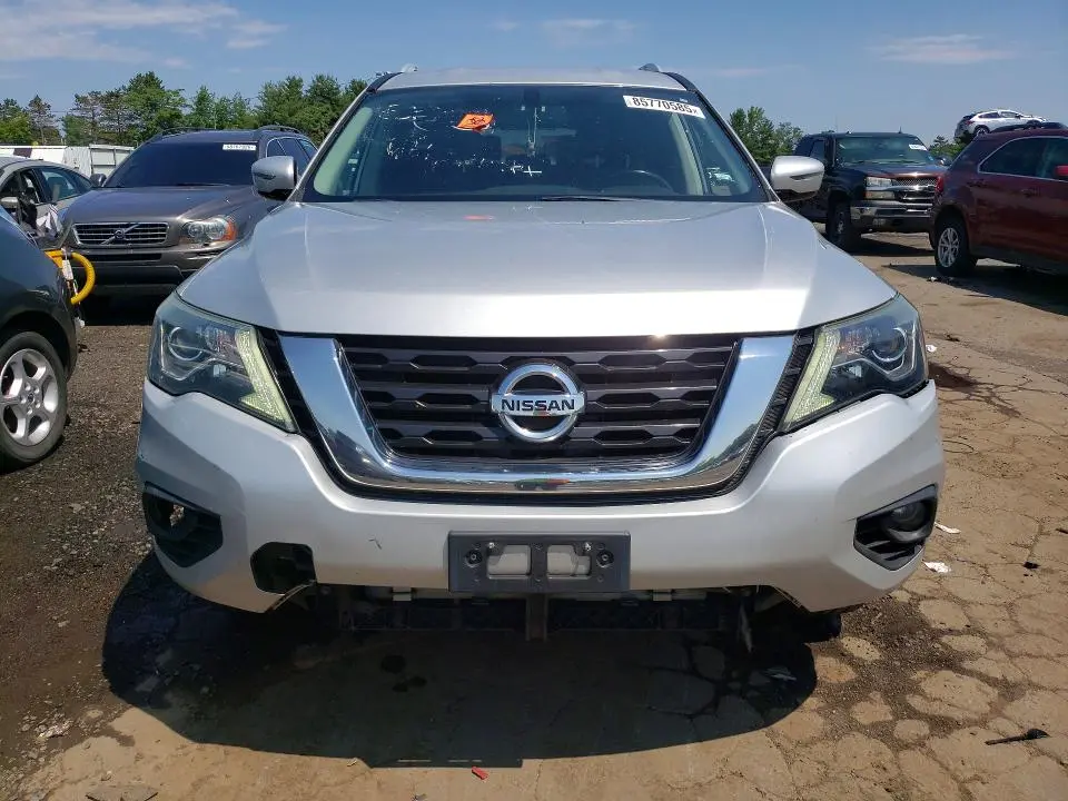 2017 NISSAN PATHFINDER SV  