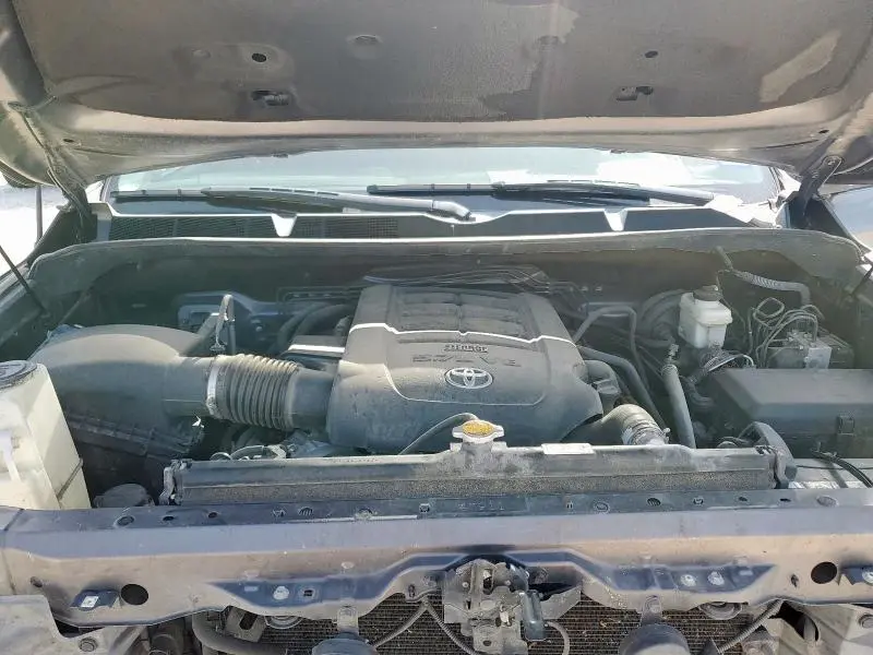 2017 TOYOTA TUNDRA CREWMAX SR5  