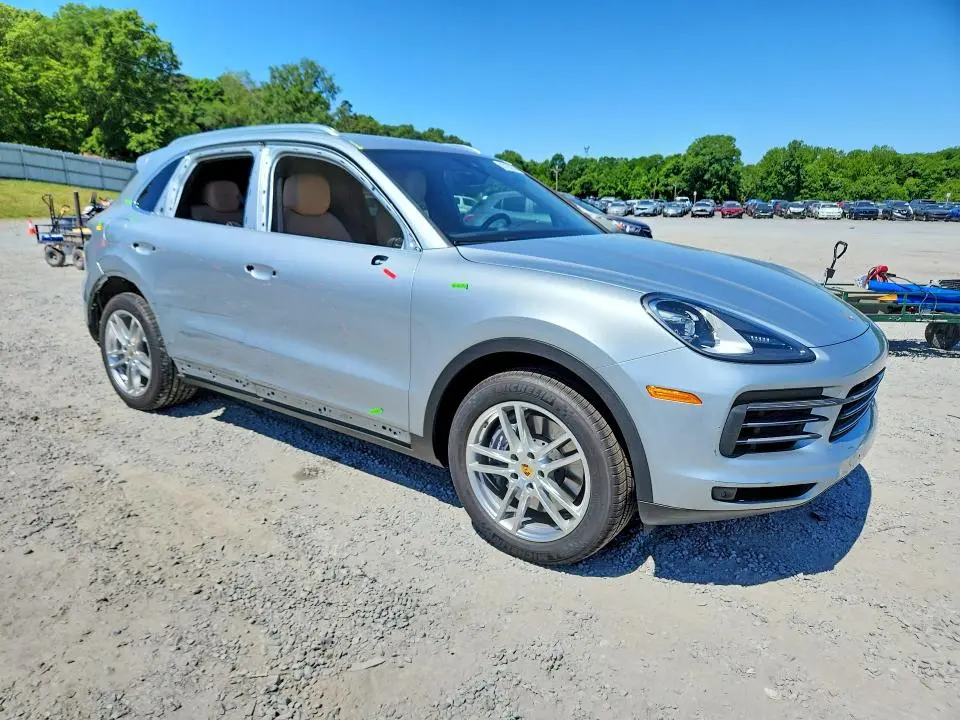 2021 PORSCHE CAYENNE   