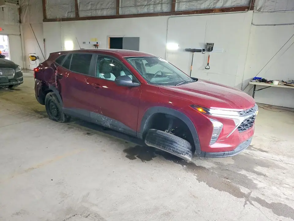 2024 CHEVROLET TRAX LS  