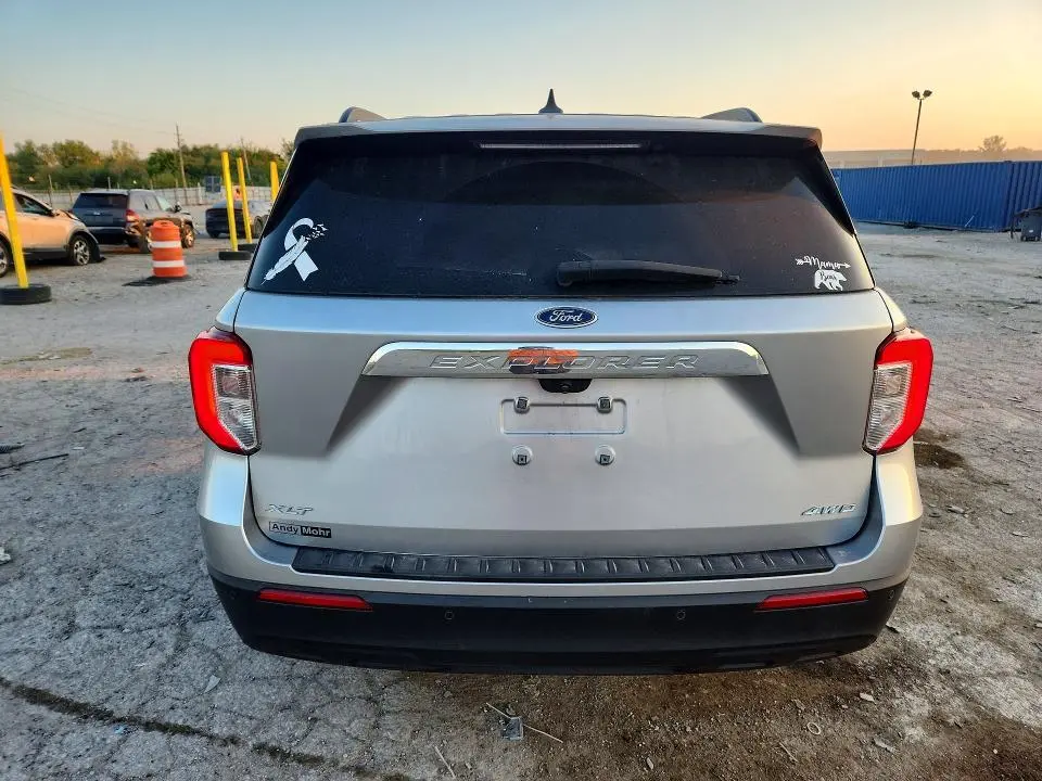 2021 FORD EXPLORER XLT  