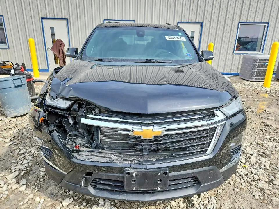 2023 CHEVROLET TRAVERSE LT  