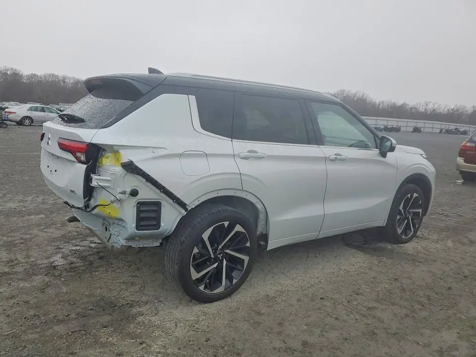 2024 MITSUBISHI OUTLANDER SEL  