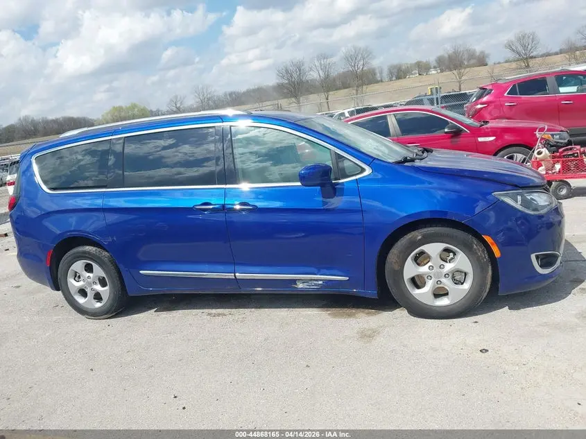 2019 CHRYSLER PACIFICA HYBRID TOURING L