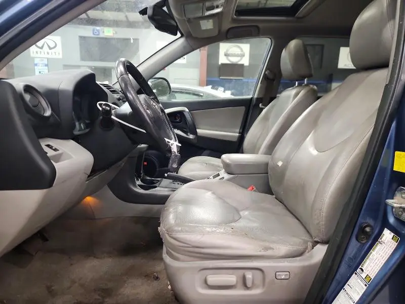 2011 TOYOTA RAV4 LIMITED  