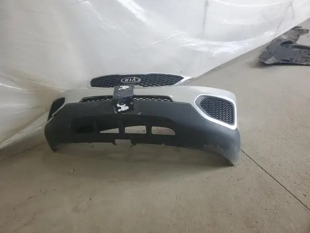 2011 KIA SORENTO BASE  