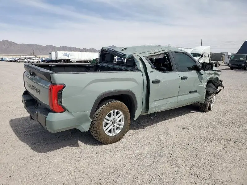 2025 TOYOTA TUNDRA CREWMAX SR  
