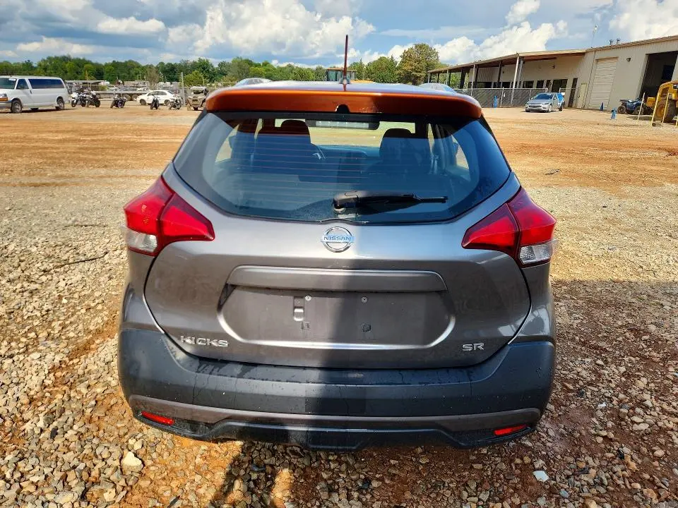 2018 NISSAN KICKS S  
