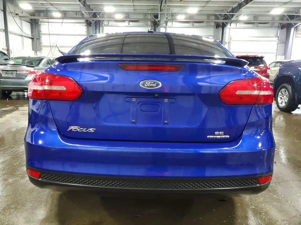 2015 FORD FOCUS SE  