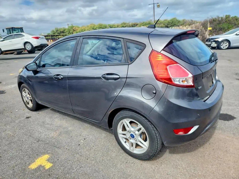2017 FORD FIESTA SE  