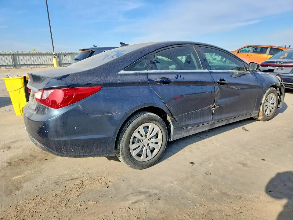 2012 HYUNDAI SONATA GLS  
