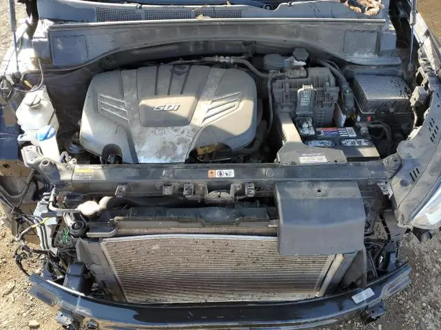 2017 HYUNDAI SANTA FE SE  