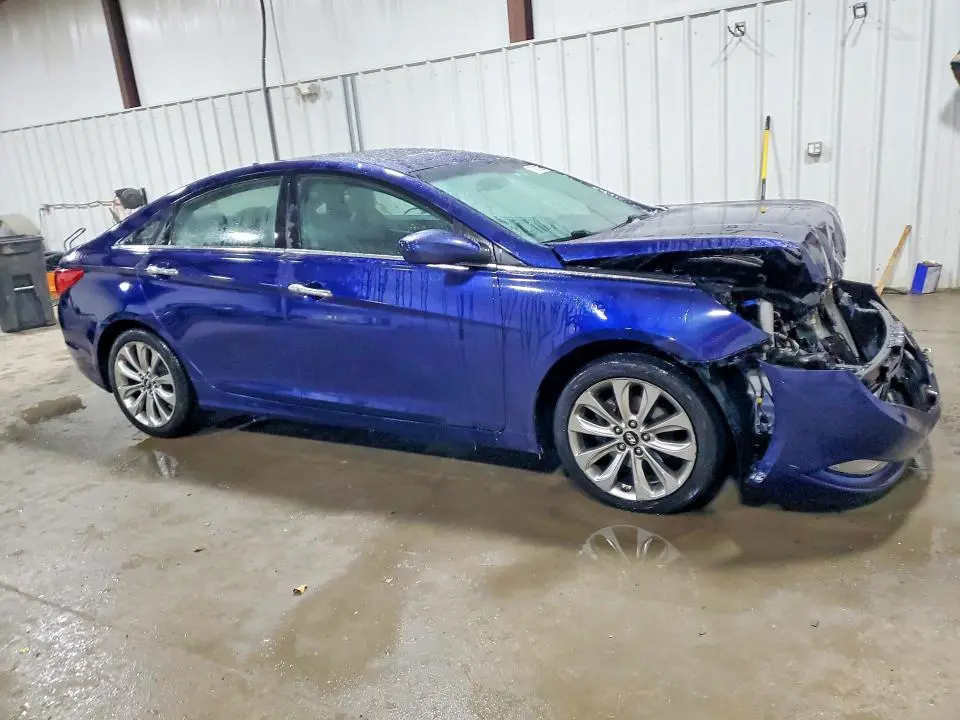 2011 HYUNDAI SONATA SE  