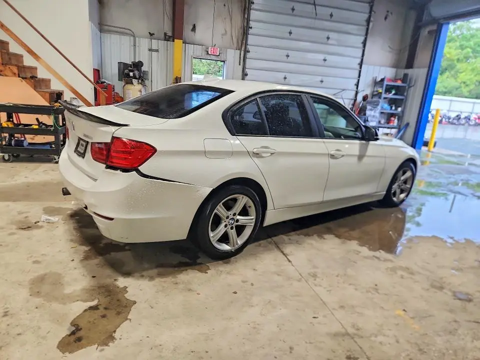 2014 BMW 320   