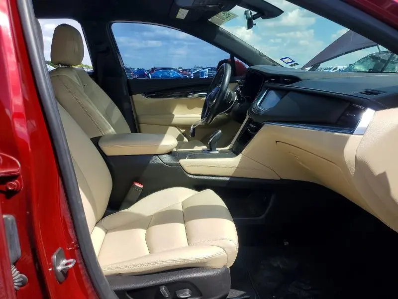 2018 CADILLAC XT5   
